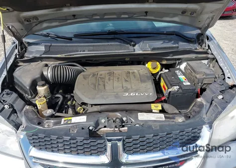 2017 Dodge Grand Caravan Sxt from USA, damaged, VIN 2C4RDGCG7HR726159